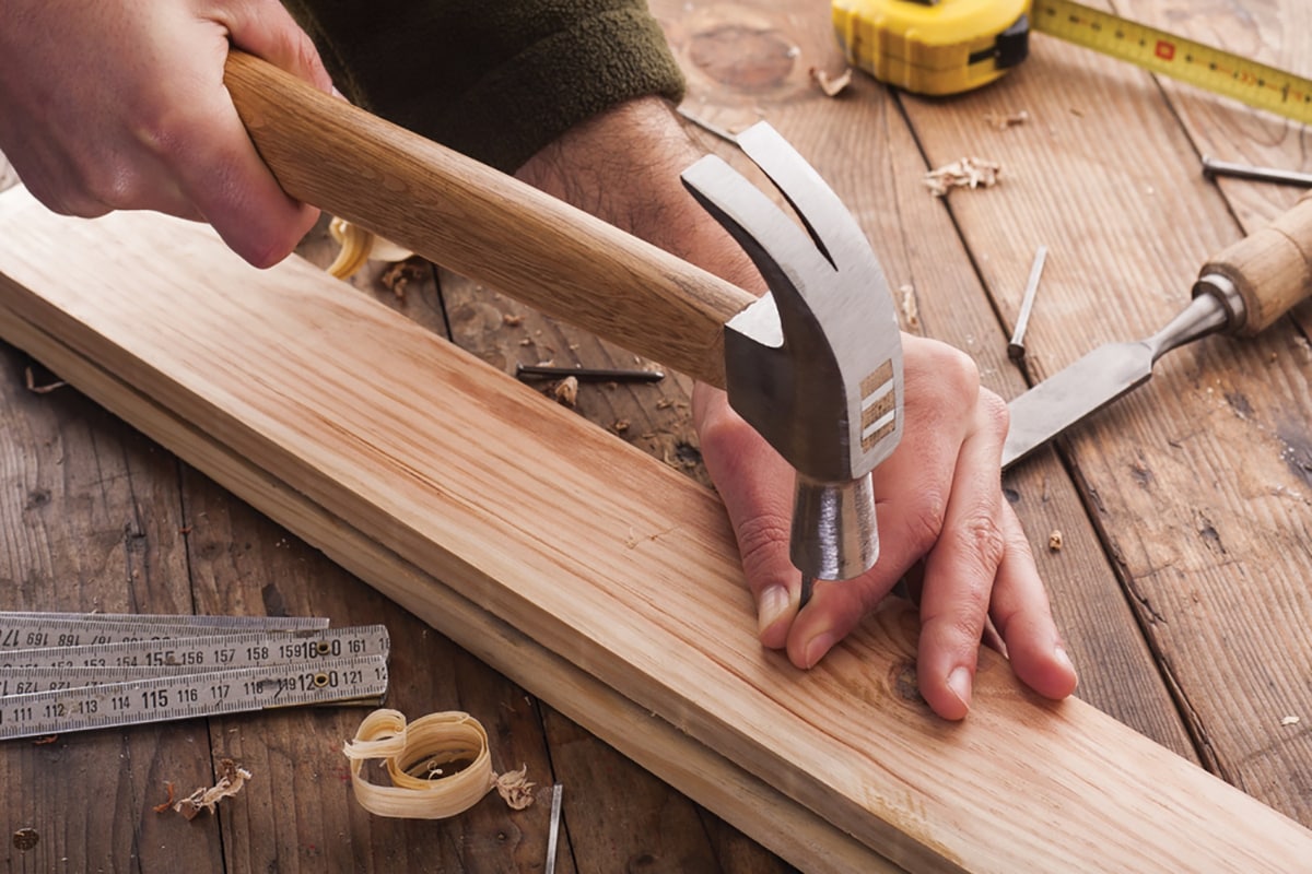 Tools And Fixings That Every Carpenter Needs