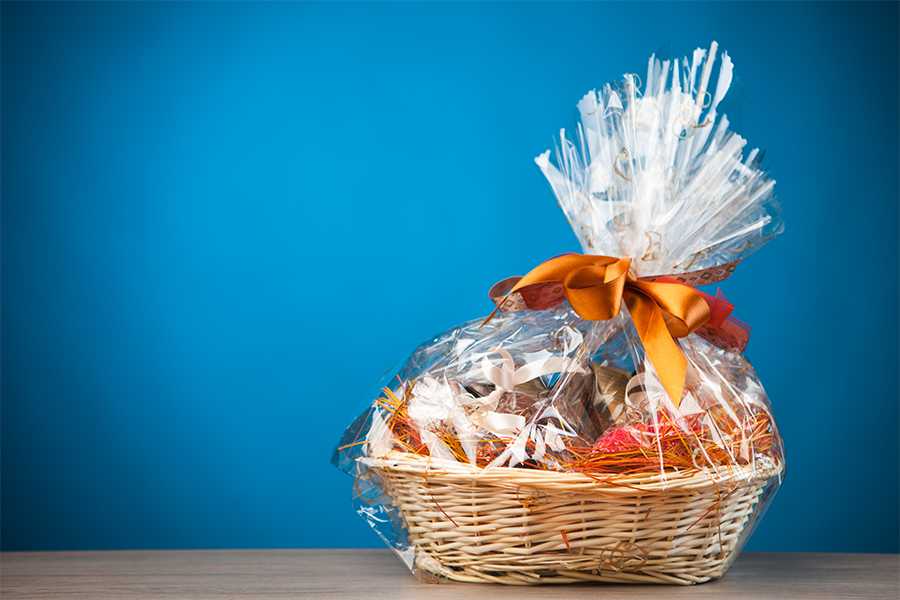 What Goes Into A Business Gift Basket? A Guide