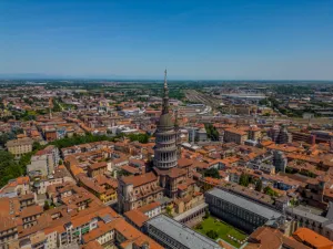 Novara, IT