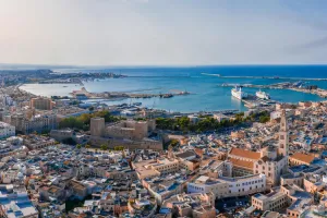 Bari, IT