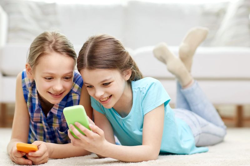 A Parent's Guide: Managing Your Child's Mobile Device