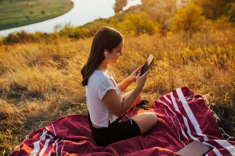 Why eSIMs are a Game Changer for Smartphone Users
