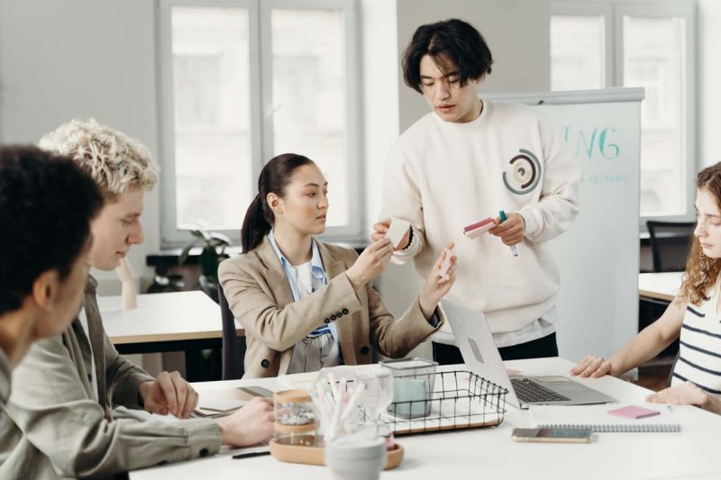 What Advertising Media Agencies Know - And Aren't Telling