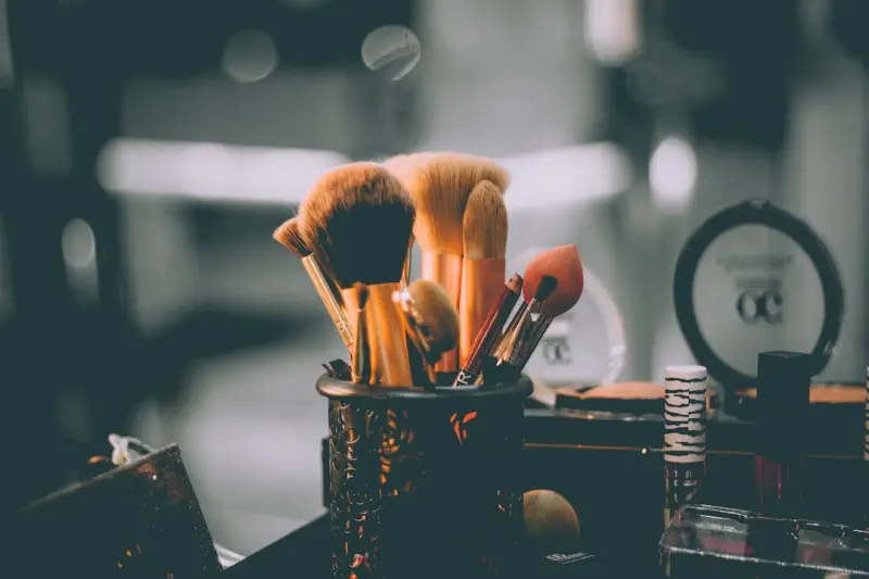 Beyond the Mirror: How AI Is Redefining Beauty Routines Beyond the Mirror: How AI Is Redefining Beauty Routines