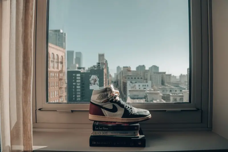 Sneaker Culture Meets Sustainable Luxury: A Fresh Look at Tomorrow’s Wardrobe