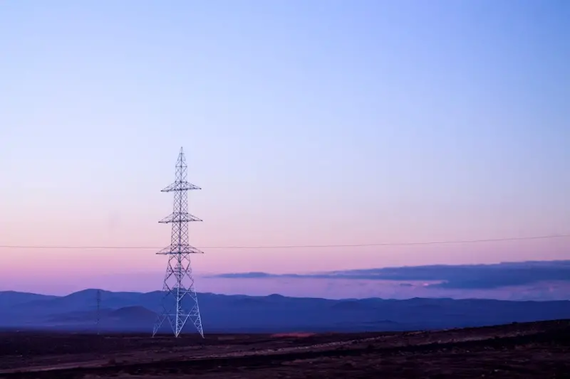 Energy‑Smart Enterprises: Turning Grid Volatility into Profit