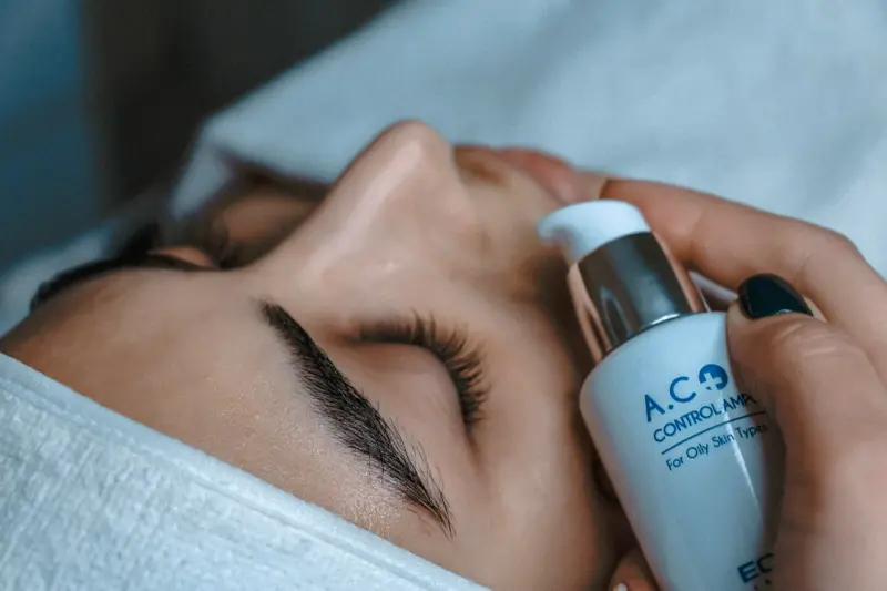 AI‑Driven Skincare: How Personalization Is Changing the Beauty Landscape