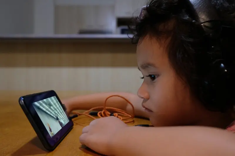 Rethinking Screen Time: A Parent’s Playbook for Digital Balance