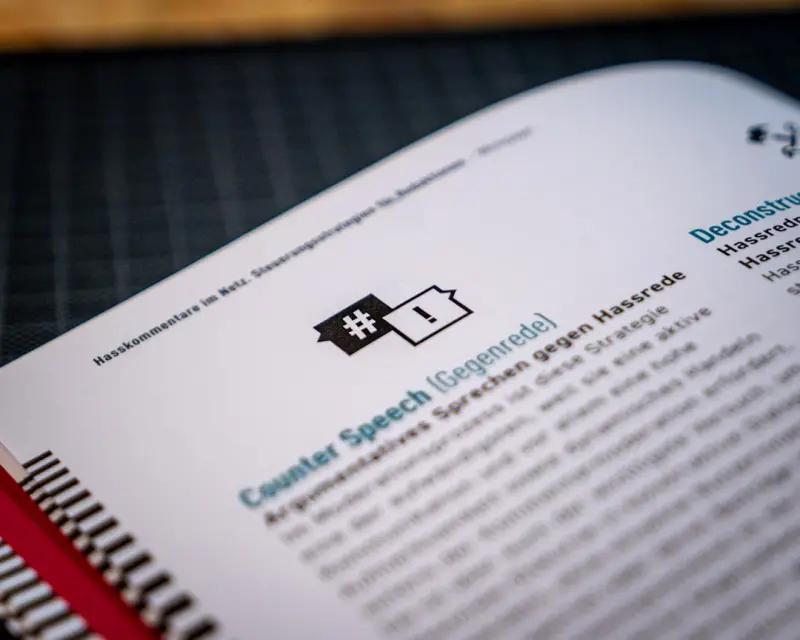 Beyond Text: Harnessing Visual and Conversational SERP Features for SaaS Growth