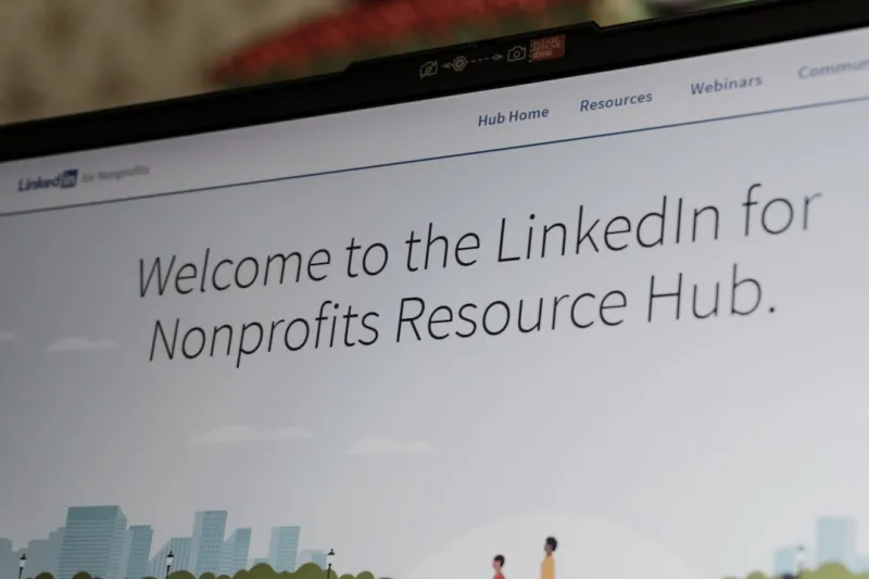 Building a Green Professional Network on LinkedIn