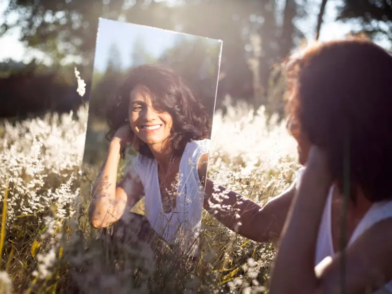 Beyond the Mirror: How AI and AR Are Redefining Beauty Experiences