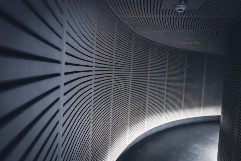 Soundscapes and Spatial Flow: Crafting Interior Environments That Boost Focus