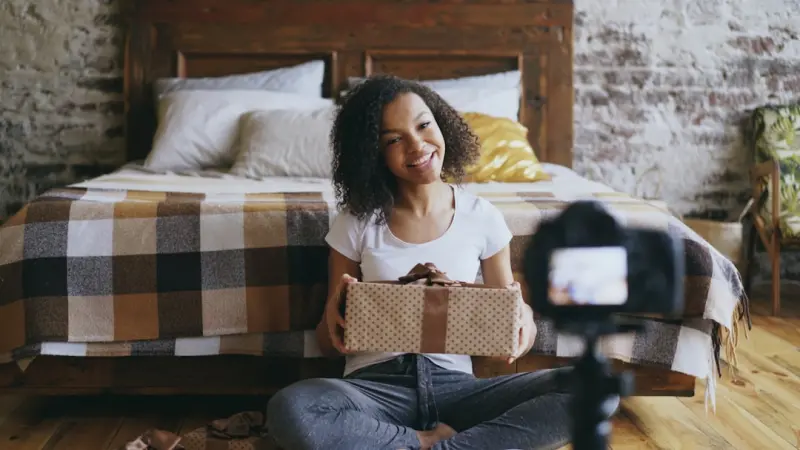 Crafting Meaningful Gift Experiences in a Digital-First World