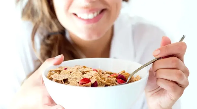 7 best cereals to reduce heart disease risk, according to cardiologists & dietitians
