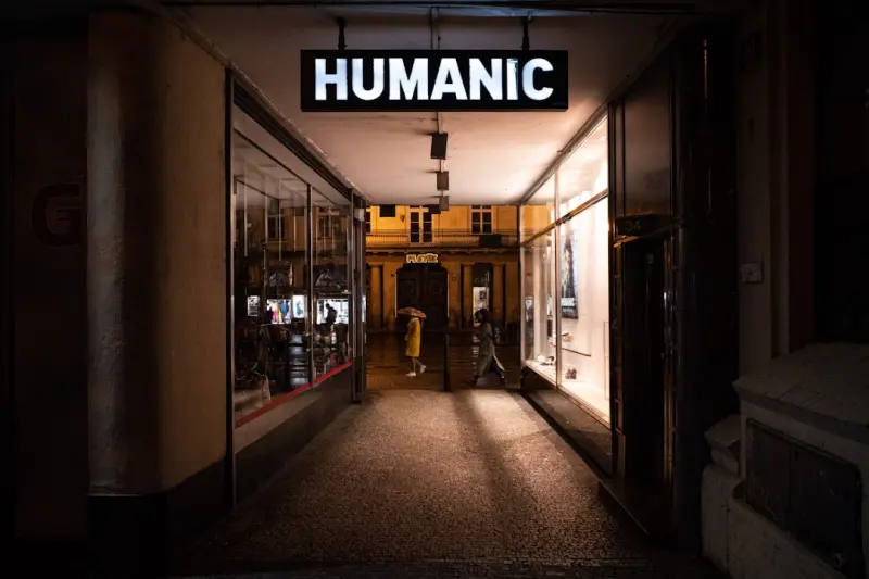 Human‑Centric Zero Trust: Turning Employees Into Adaptive Defenders