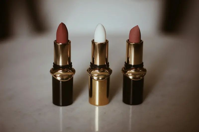 When Algorithms Meet Lipsticks: The New Wave of AI-Driven Beauty