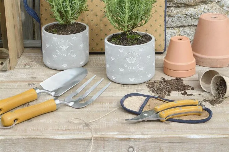 50 Easy Gardening Hacks To Make The Most Out Of Your Garden