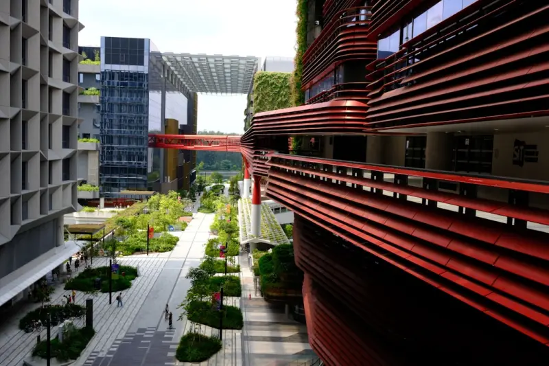 Smart Green: Merging Biophilic Design with Home Automation