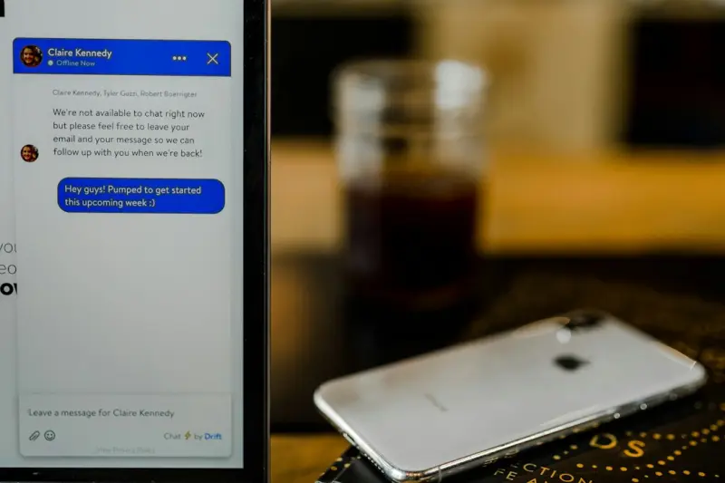 Turning Email Into a Conversation: A B2B SaaS Playbook for Real‑Time Engagement - Blogging Fusion