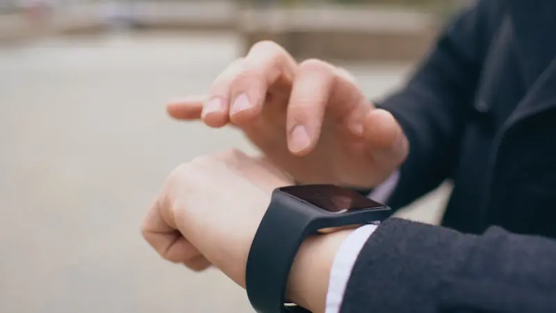 Wearable Tech & Digital Therapeutics: The New Health Frontier